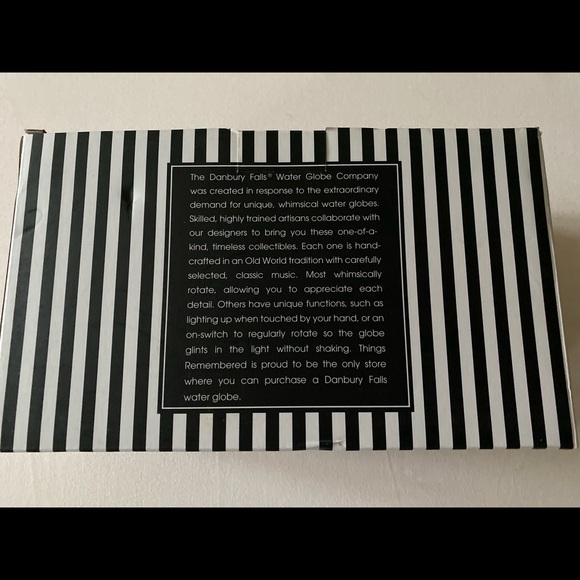 NWT - New in box - Danbury Falls Water Globe “OMG” from Things Remembered. - Picture 4 of 4